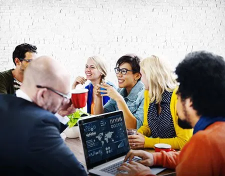 influenciadores-digitais-porque-eles-sao-bons-para-sua-empresa.jpg